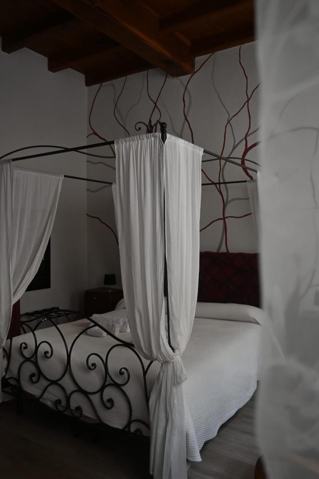 Domus Aurea Bed & Breakfast Saluzzo Ngoại thất bức ảnh
