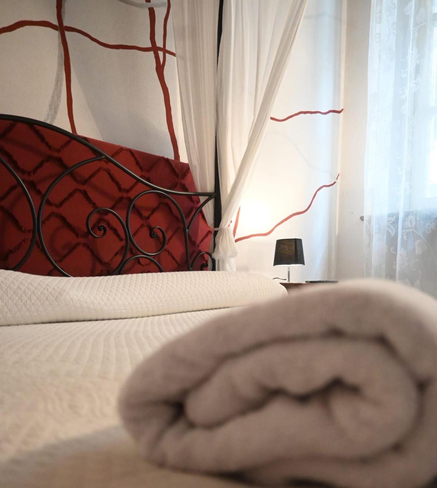 Domus Aurea Bed & Breakfast Saluzzo Ngoại thất bức ảnh