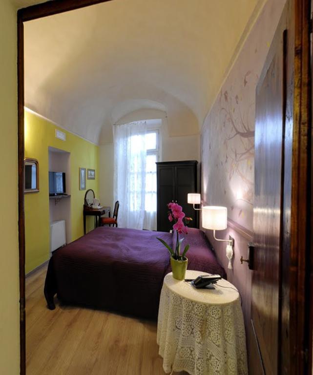 Domus Aurea Bed & Breakfast Saluzzo Ngoại thất bức ảnh